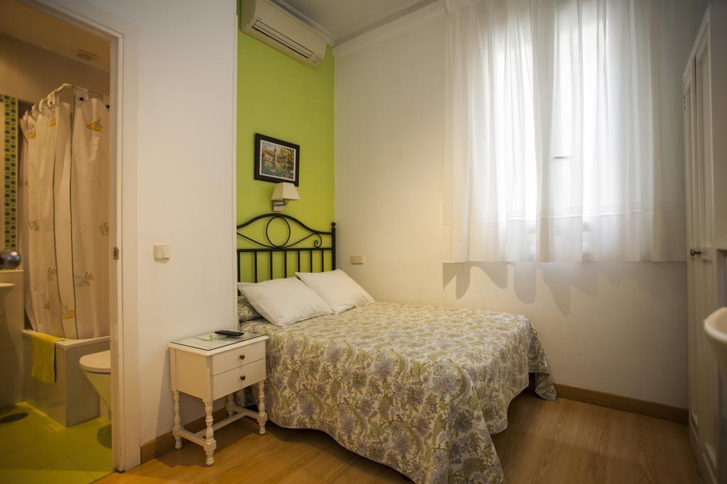 Ava Rooms Madrid Exterior photo